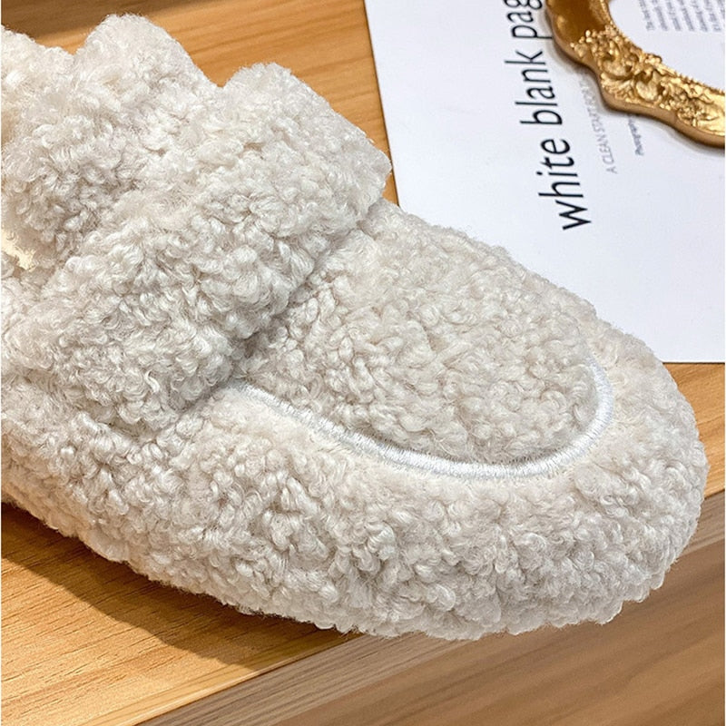 Gretel | Fluffy Fleece Shoes