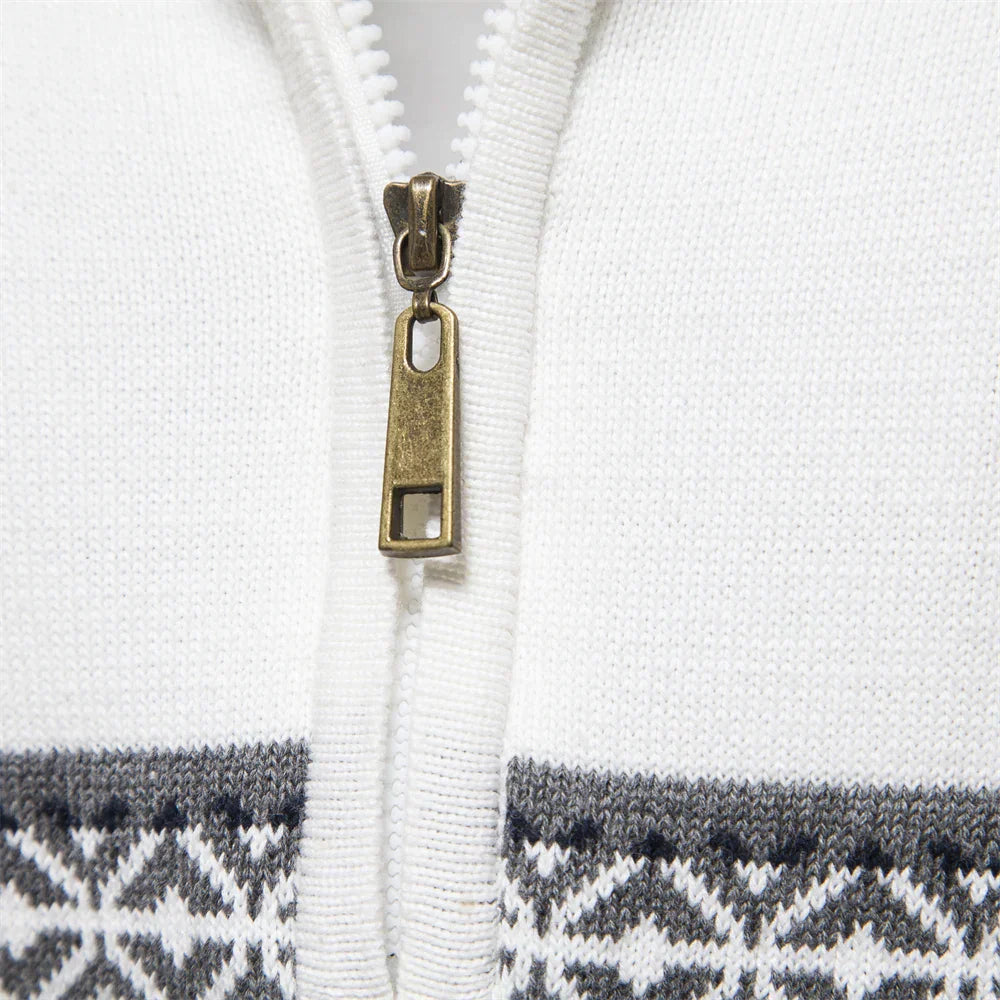 Roan | High-quality sweater with retro pattern