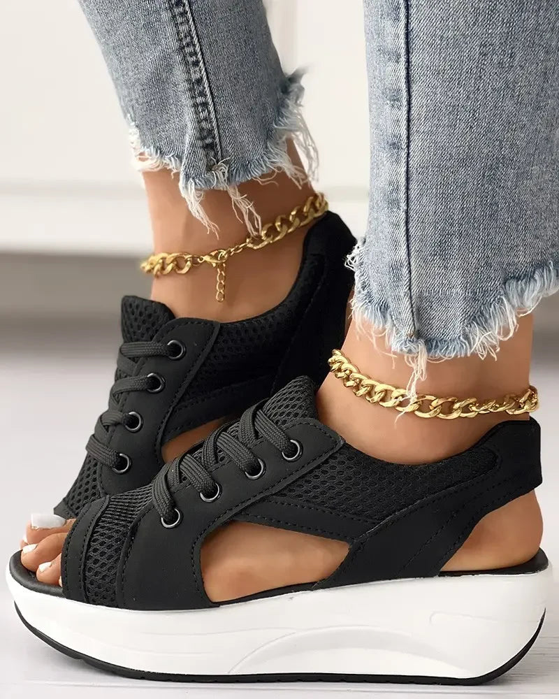 Megan |Sandals with contrasting inserts and lace-up cutouts